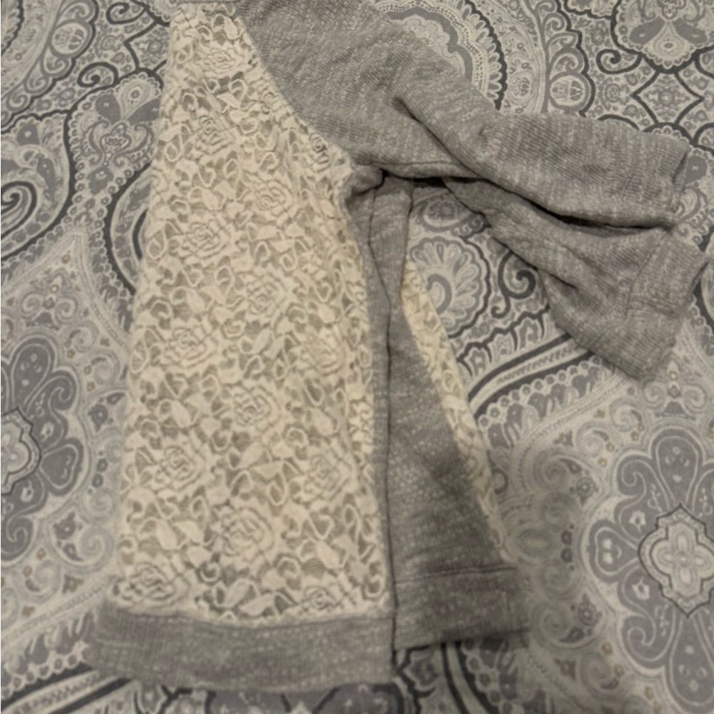 Express Gray Women's Sweater Cardigan - Picture 2 of 2